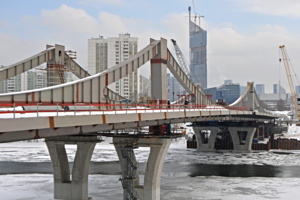 Бочкарёв: автомобильный мост в створе улицы Мясищева готов на 45%