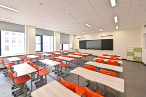 Город передал два здания учреждениям образования на севере и юге Москвы