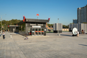 Собянин: в столице благоустроят территории возле 41 транспортного объекта