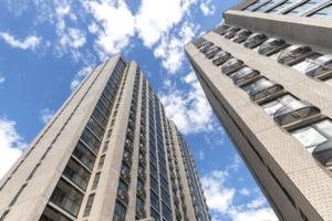 Почти 6,4 тыс. жителей ВАО получили новое жилье по реновации в этом году