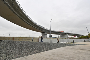 Эстакада-съезд с МКАД на южном направлении МСД готова на 80%