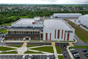 Хоккей, плавание, фитнес: жители района Южное Бутово получили крупный спортивный комплекс