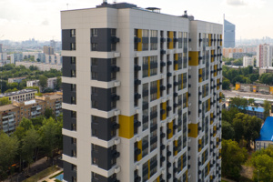 Жильцы 162 старых домов переехали по реновации с начала года