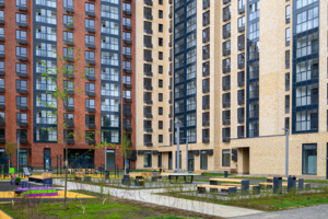 Заключены первые договоры на жилье по реновации в новом доме на улице Краснодонская