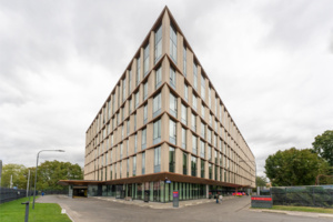 Игровые пространства, стеклянные атриумы и современное медоборудование: открылся новый комплекс ДГКБ святого Владимира