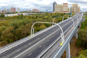 Более 6 км дорог построили и реконструировали при продлении Мосфильмовской улицы