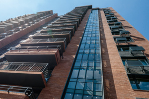 Около 4,4 тысячи москвичей получили квартиры в новостройках по программе реновации в ноябре