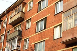 Балконы и фасады жилого дома 1931 года постройки на Новослободской улице отремонтируют