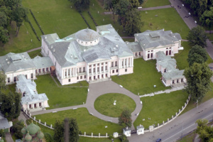 Старинная ограда включена в предмет охраны дворца-театра усадьбы «Останкино»