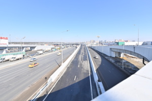 Развязка с улицей Верхние Поля